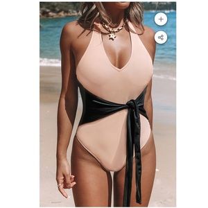 NWT beautiful One piece swimsuit